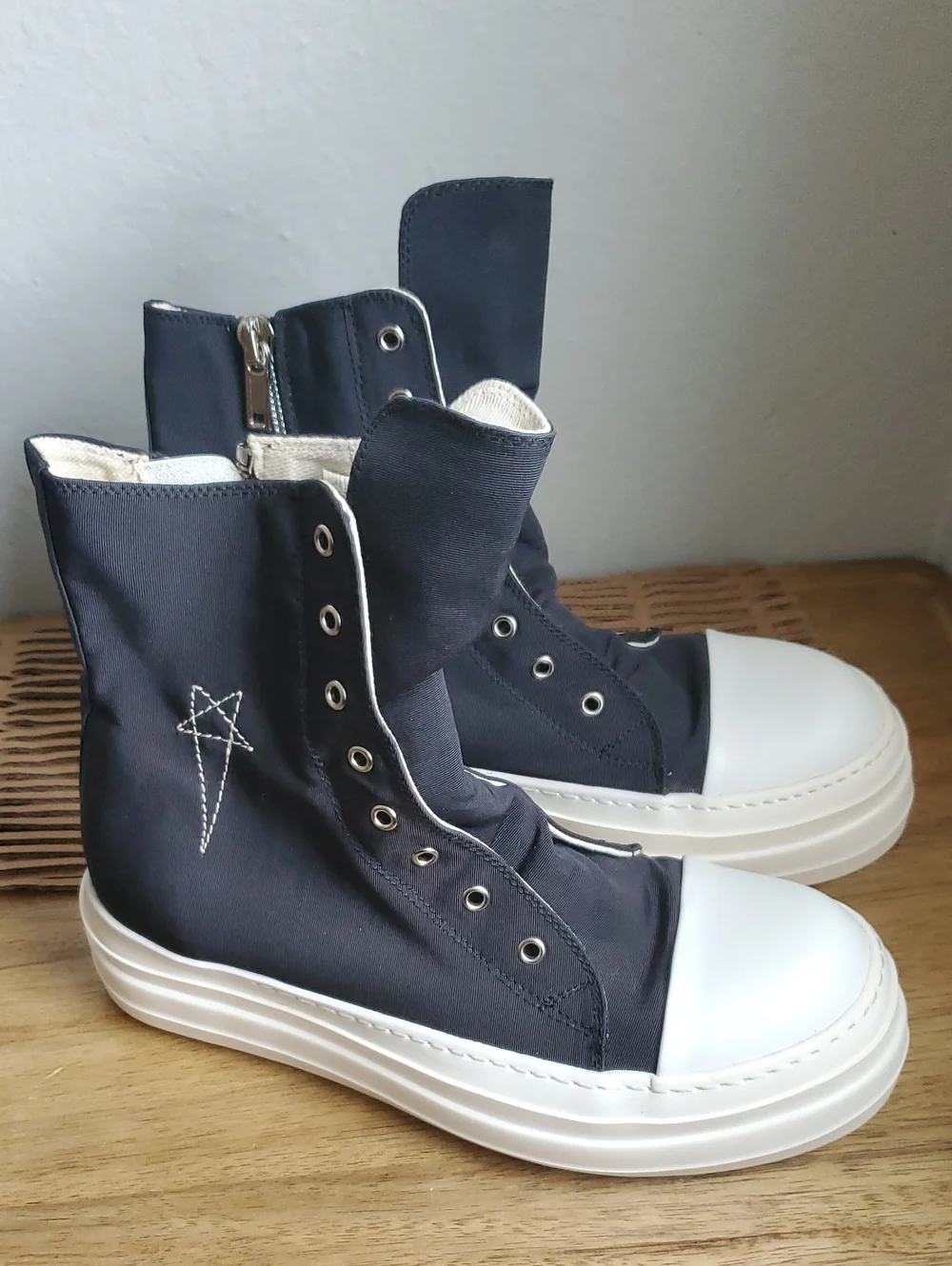 Rick Owen DRKSHDW Pentagram Hi Mens 10 Or 43